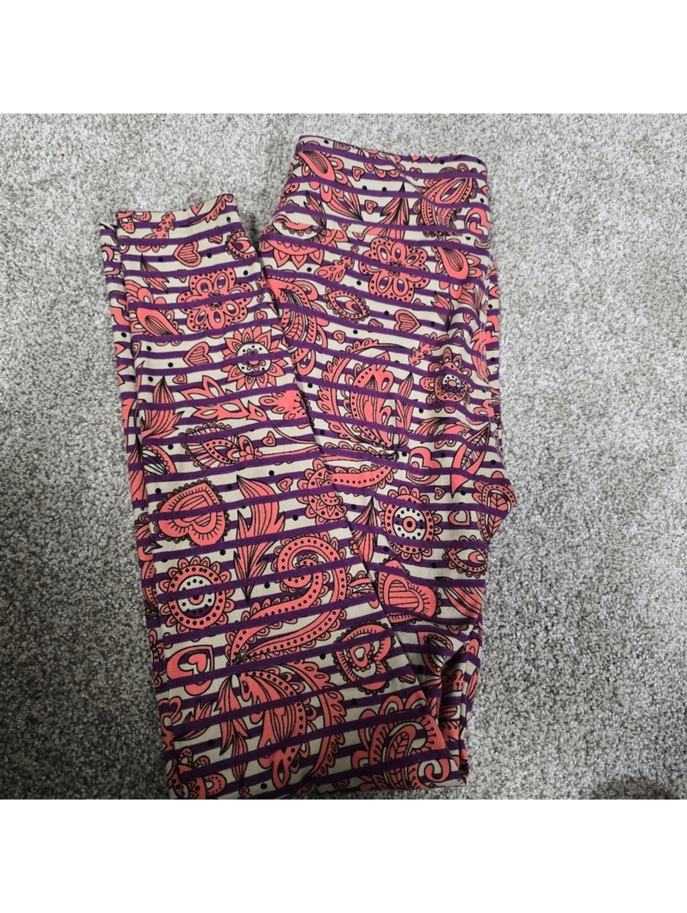 LuLaRoe Women's Leggings Pink and Purple Paisley Pattern One Size NWOT